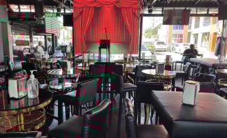 Punch Grill À l'intérieur