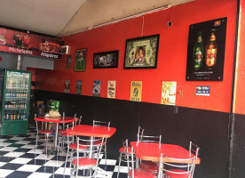 Los Tarritos Wings Grill Beer inside