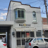 El Camarón Taco Fish outside