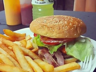 Meny's Y Refresquería