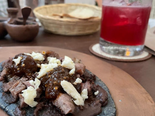 La Silvestre Mezcalería