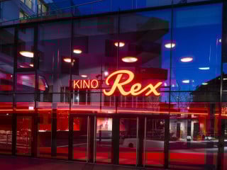 Los Mangos Food Park