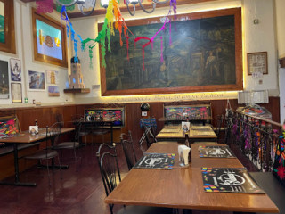 Mina La Blanca Restaurant Bar