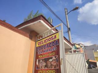 Barbacoa Familia Morales