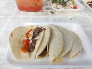 Tacos De Barbacoa “el Vale”