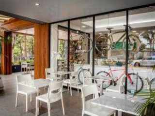 Bianchi Cafe & Cycles