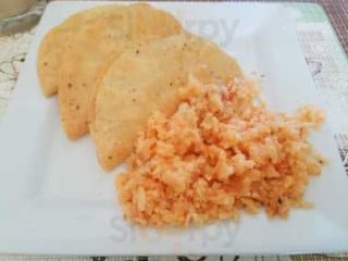 Antojitos Don Tono