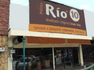 Pollos Río 10