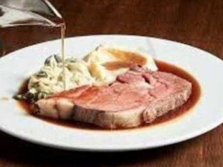 Ellys Maestros Del Prime Rib