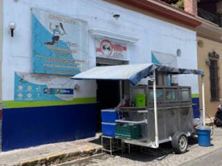 Tacos De Perro El Rey Sin Palacio