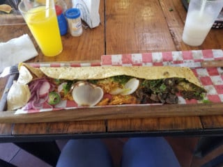 Santas Brasas Tacos Y Machetes
