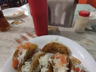 Tacos Alex Sabinas