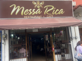 Messa Rica Café