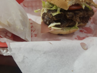 Pino Burger