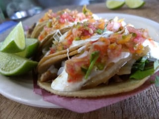 Taquería Los Champions