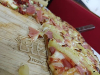 Checo’s Pizza