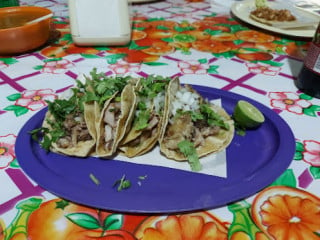 Tacos El Camisa