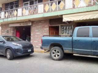 Pastelería Y Panaderia La Piedra