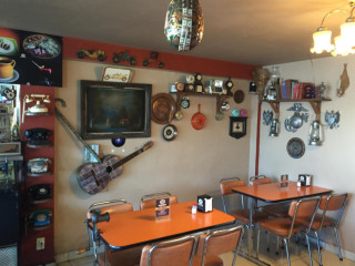 Mendoza Restaurante Galeria