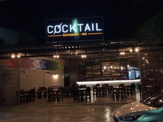 Cocktail Restaurant Bar