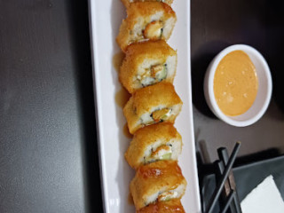Tay Roll Sushi