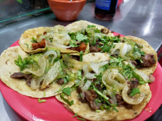 TAQUERIA Y CHICHARRONES CARLITOS