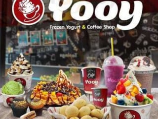 Yooy Frozen Yogurt Coffee Shop