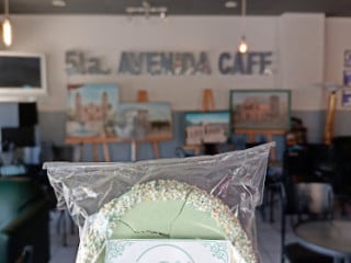 5ta. Avenida Café