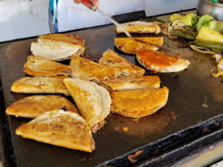 Tacos De Barbacoa Ana ¡bieen Ricoos!