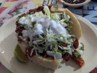 Tortas Y Tacos De Cochinita