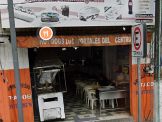 HOT DOGS Y HAMBURGUESAS LOS PORTALES