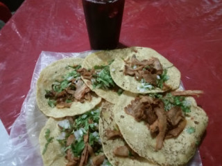 Tacos Los Pioneros