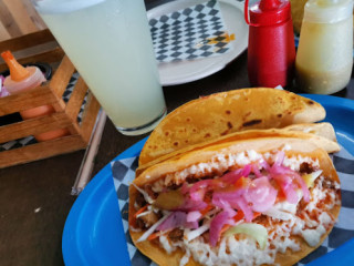 Quesadillas El Gallo