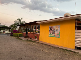 La Barca Restaurant