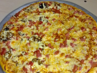 Bto's Pizza