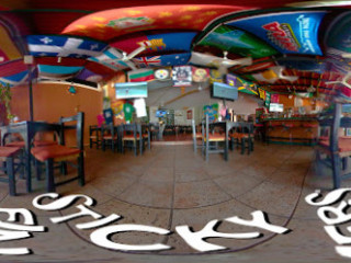 Sticky Fingers Grill House, México