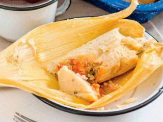 Tamales Y Atoles “los Sauces”