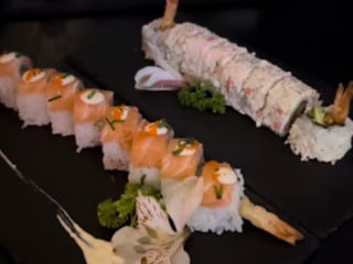 Rakku Sushi