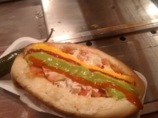 Hot Dogs Y Hamburguesas La Yaquesita