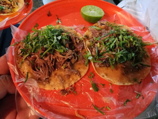 Tacos De Birria Los Compadres