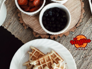 Café Colima, Waffles, Postres · Los Waffles De La Villa