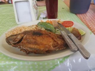 De Carnes Y Mariscos La Guera