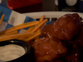 Los Grillos Wings Beer