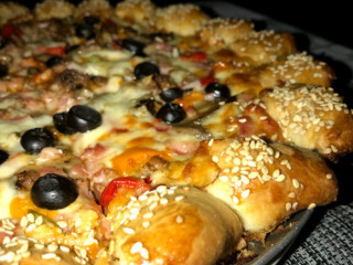 Gardne's Pizza