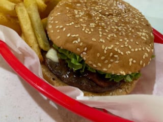 Chucky Burgers Hamburguesas Al Carbon