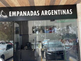 Empanadas Argentinas La Porteña