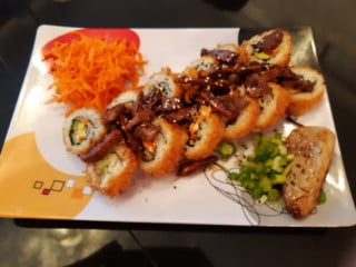 Hofu Sushi Roll