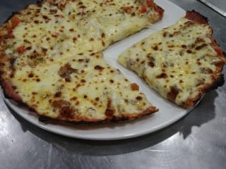 Queso Con Pizza