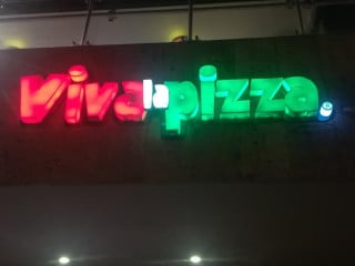 Viva La Pizza