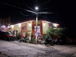 La Casa De Las Tlayudas